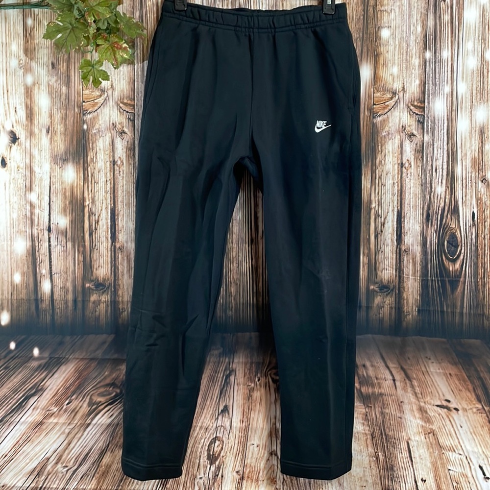Men's Nike Black Sportswear Club Fleece Sweatpants, Medium